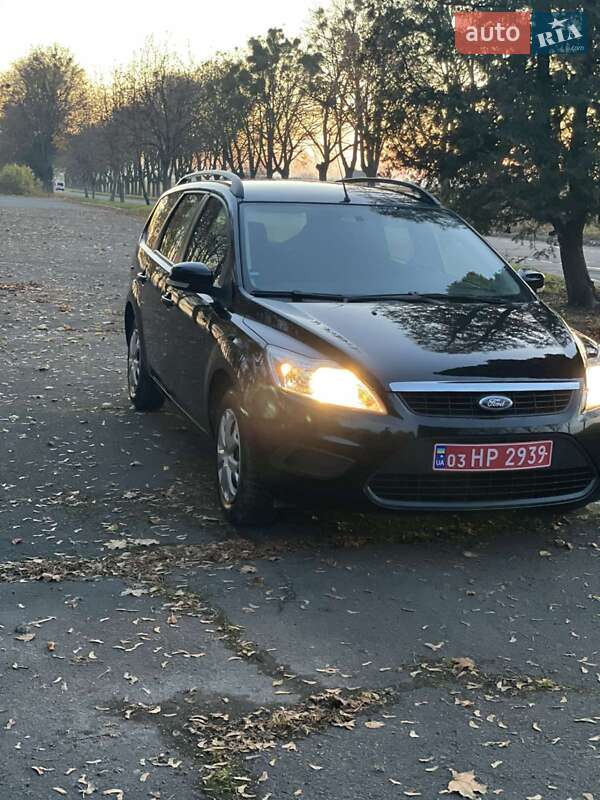 Универсал Ford Focus 2010 в Владимире