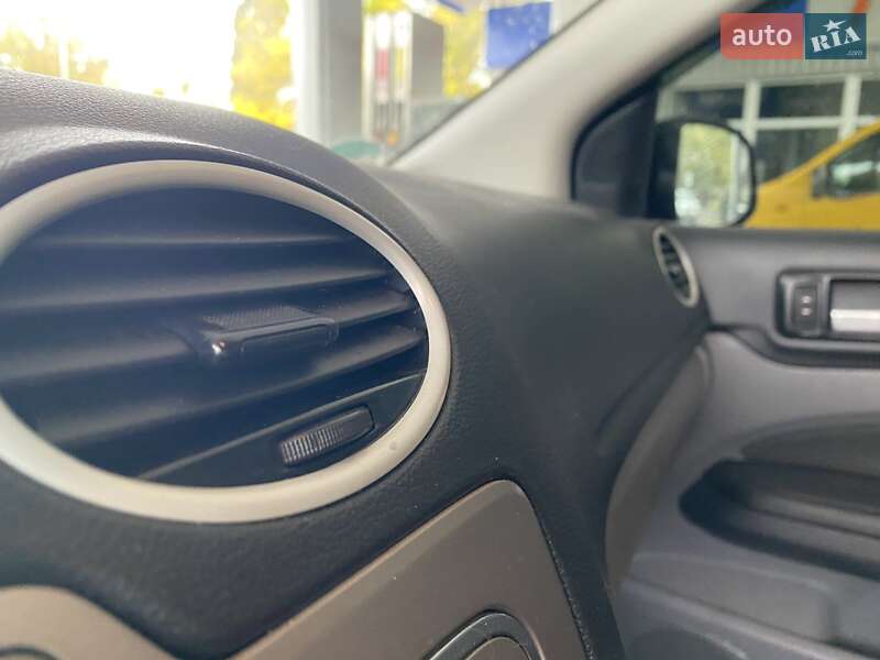 Універсал Ford Focus 2009 в Миколаєві фото 30 Універсал Ford Focus 2009 в Миколаєві