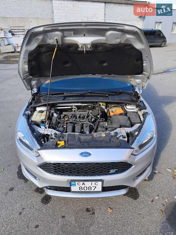 Седан Ford Focus 2015 в Черкассах