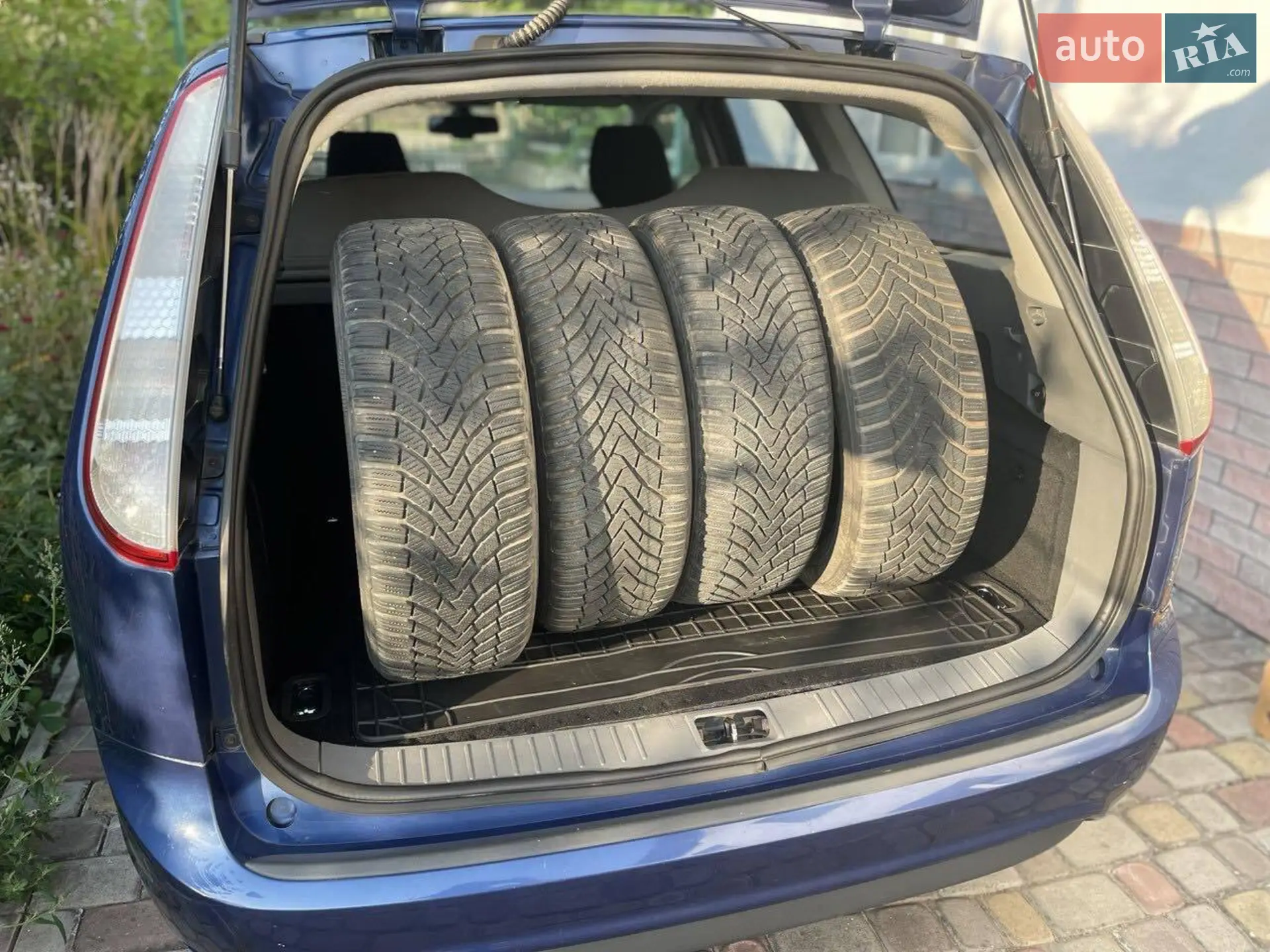 2010 Ford Focus - мініатюра 18