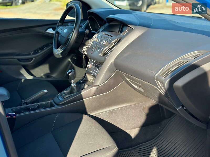 Седан Ford Focus 2015 в Виннице фото 23 Седан Ford Focus 2015 в Виннице