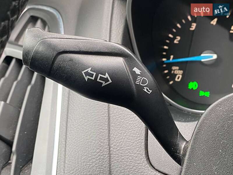 Хэтчбек Ford Focus 2013 в Киеве фото 21 Хэтчбек Ford Focus 2013 в Киеве