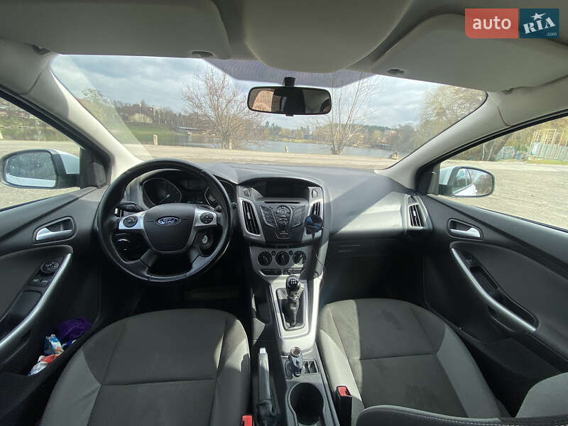 Хэтчбек Ford Focus 2013 в Киеве