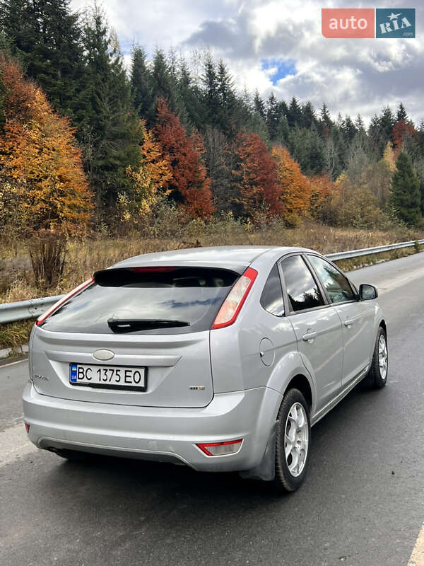 Хетчбек Ford Focus 2008 в Східниці