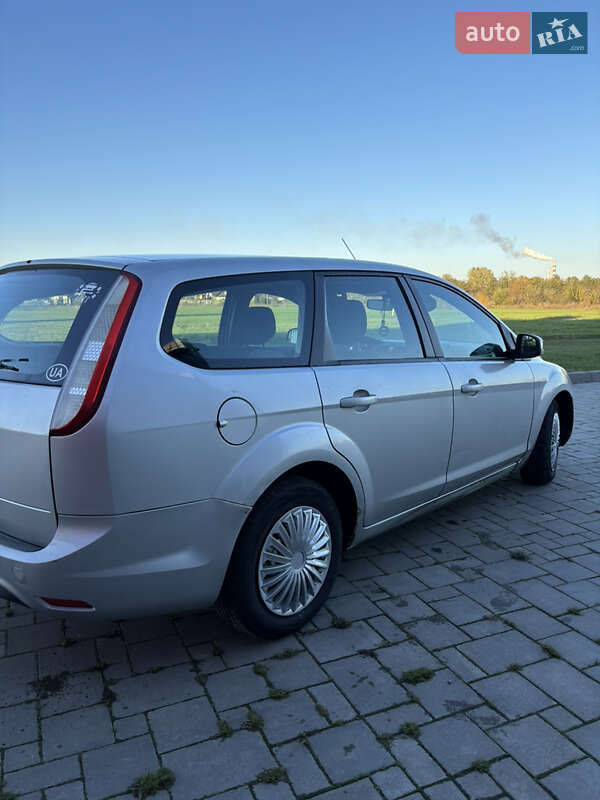 Універсал Ford Focus 2008 в Здолбуніві