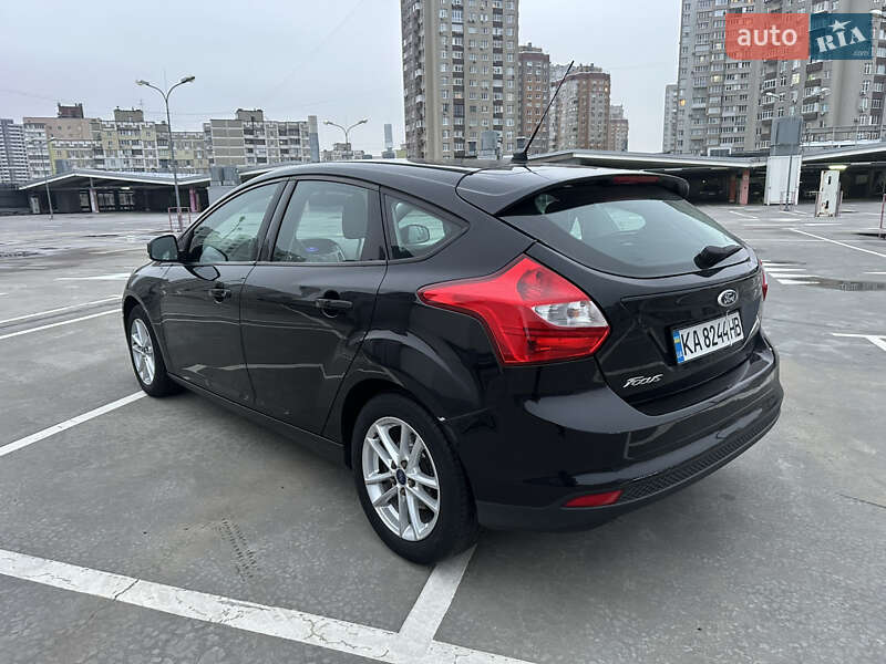 Хэтчбек Ford Focus 2012 в Киеве