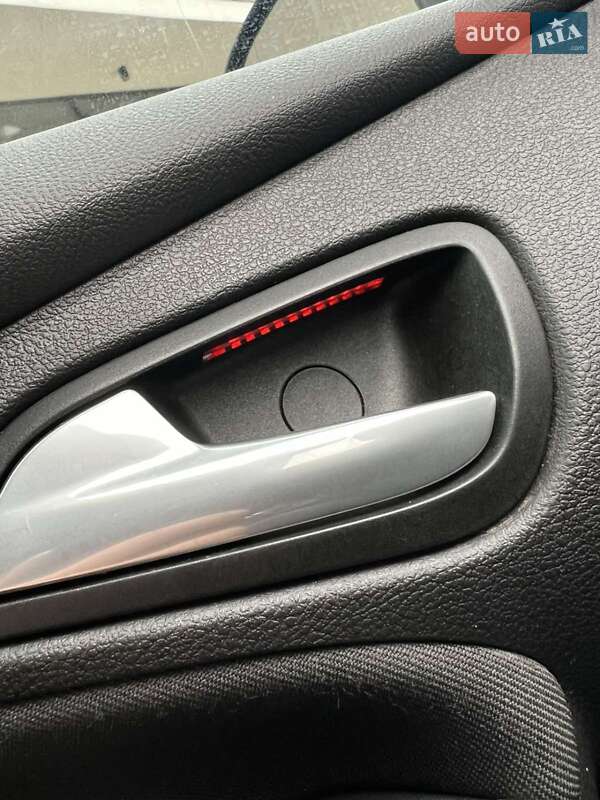 Хэтчбек Ford Focus 2012 в Мукачево