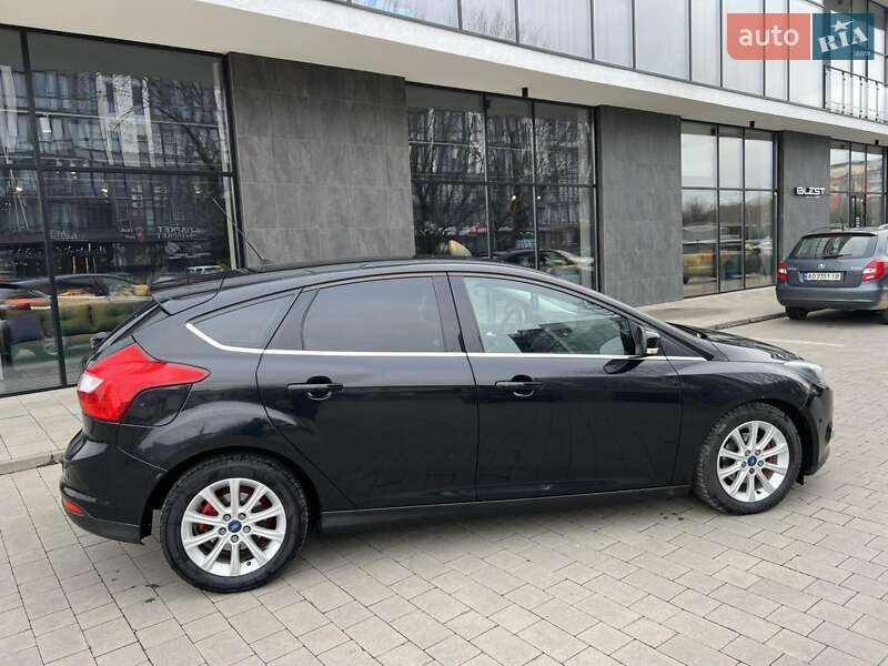 Хэтчбек Ford Focus 2012 в Мукачево
