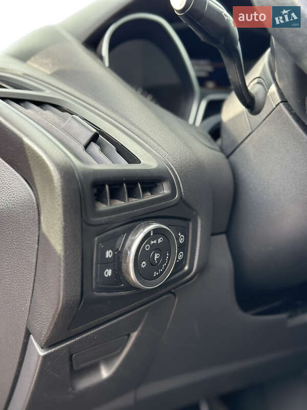 Универсал Ford Focus 2011 в Богуславе фото 25 Универсал Ford Focus 2011 в Богуславе