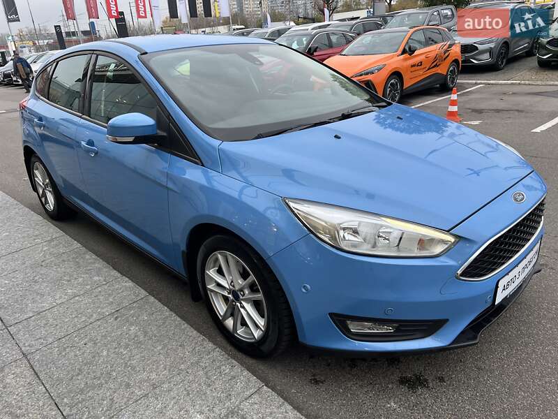 Хэтчбек Ford Focus 2016 в Киеве