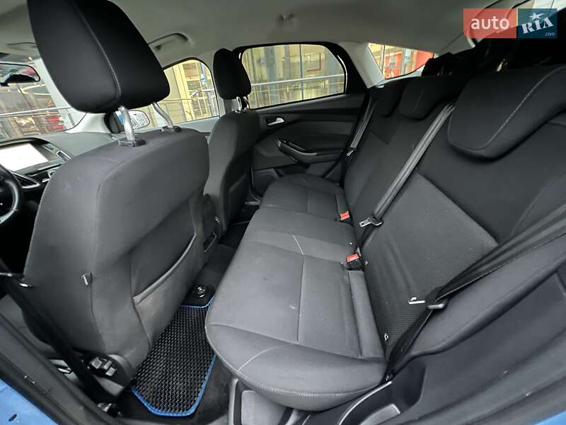 Хэтчбек Ford Focus 2016 в Киеве
