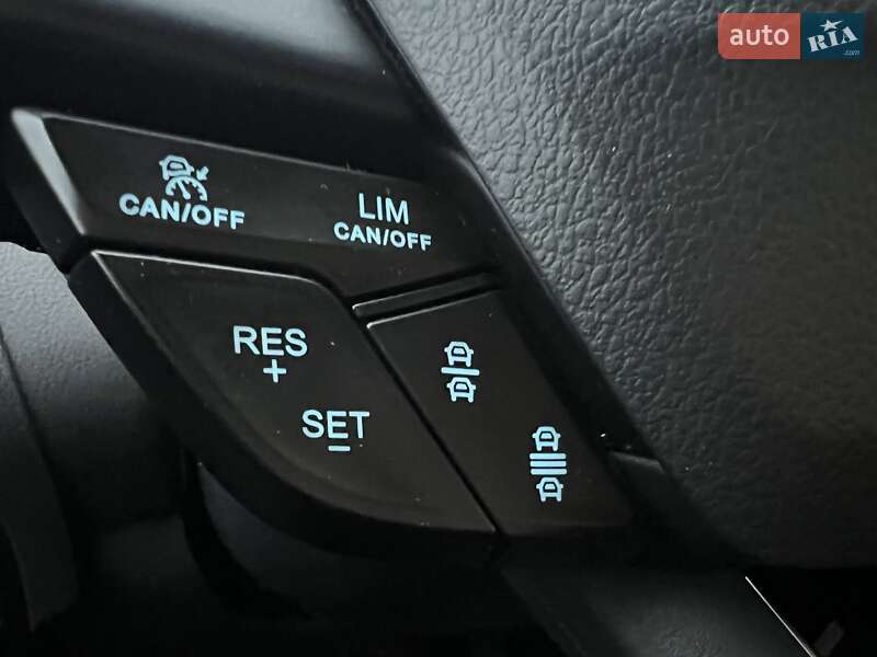 Хэтчбек Ford Focus 2016 в Киеве