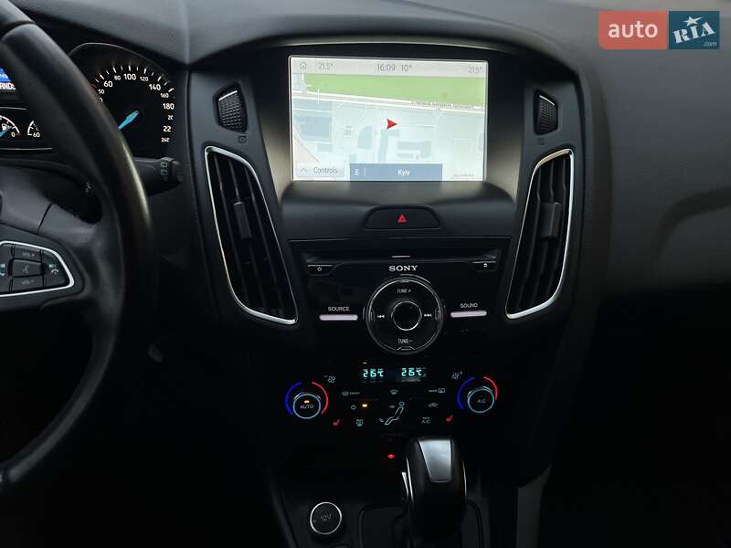 Хэтчбек Ford Focus 2016 в Киеве
