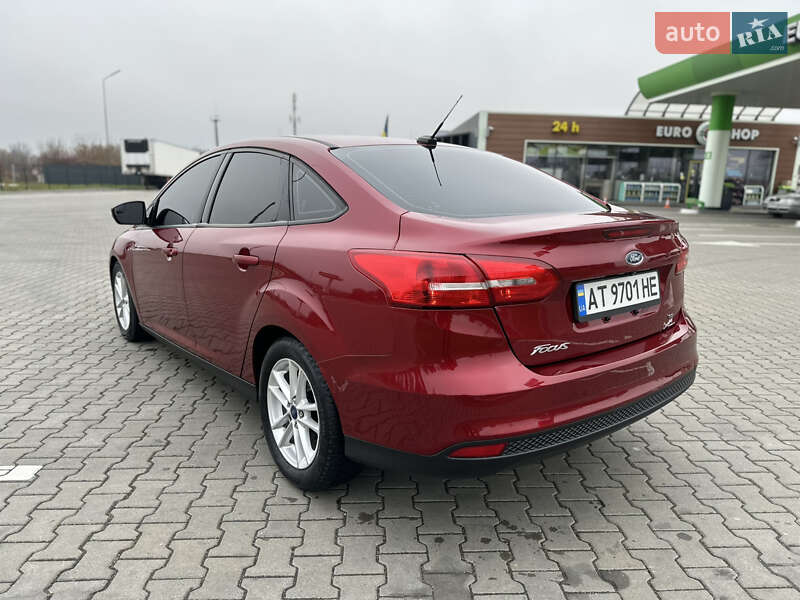 Седан Ford Focus 2016 в Коломиї