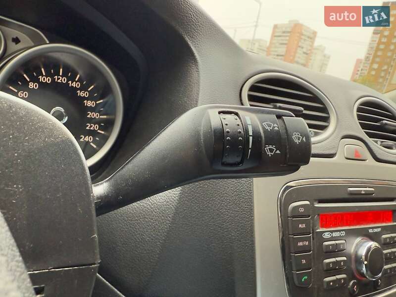 Універсал Ford Focus 2010 в Києві