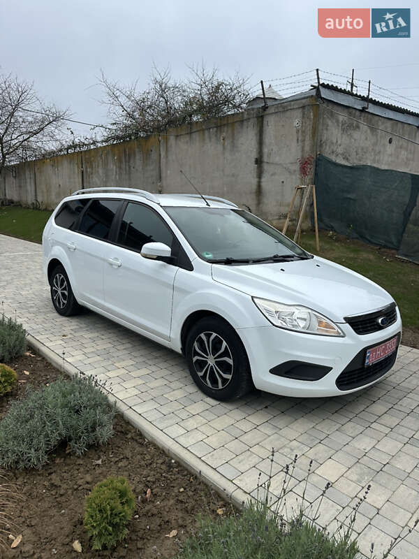 Ford Focus 2010 Ford Focus 2010