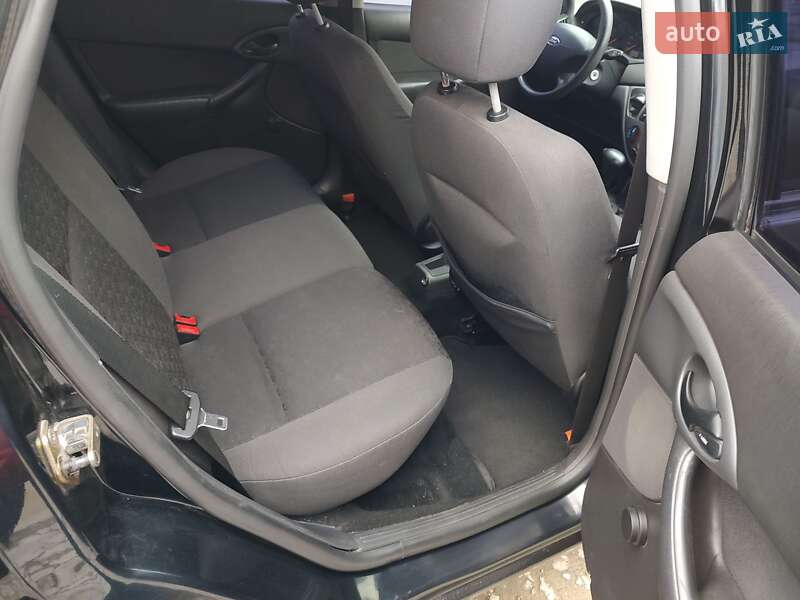 Седан Ford Focus 2004 в Запорожье фото 3 Седан Ford Focus 2004 в Запорожье