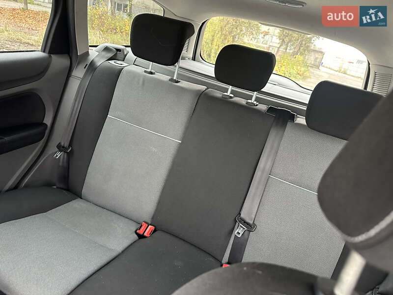 Универсал Ford Focus 2010 в Львове