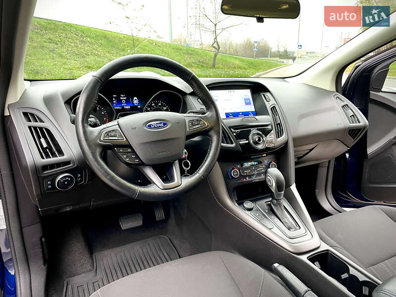 Хэтчбек Ford Focus 2017 в Киеве