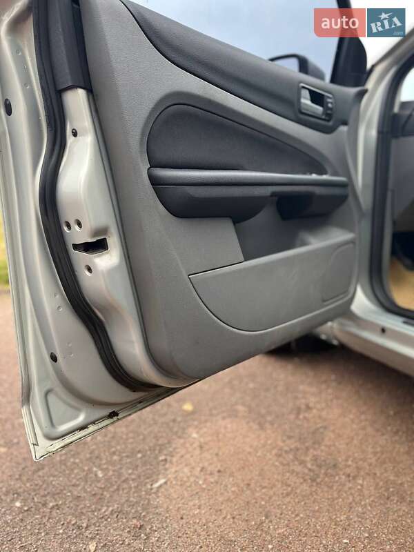 Седан Ford Focus 2008 в Сумах фото 10 Седан Ford Focus 2008 в Сумах