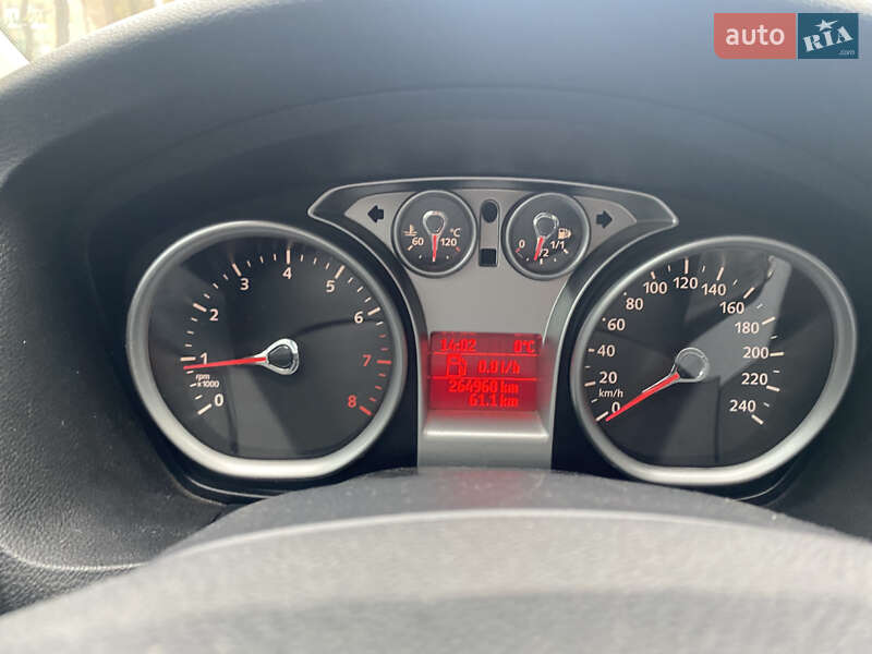 Хетчбек Ford Focus 2008 в Києві фото 11 Хетчбек Ford Focus 2008 в Києві