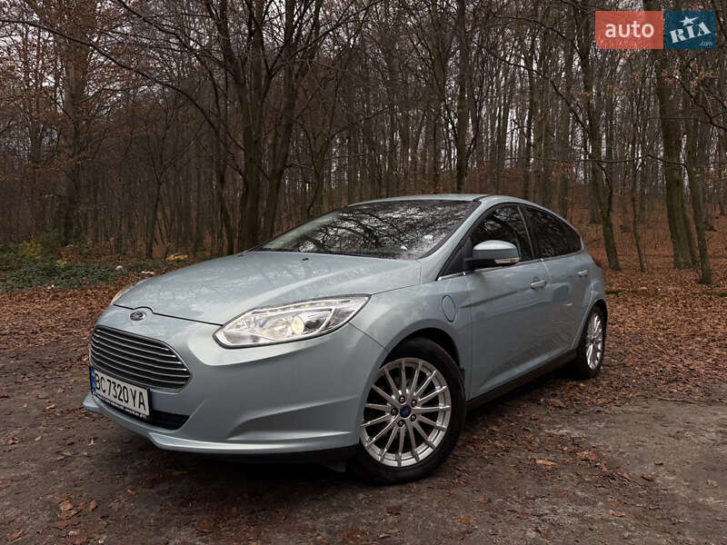 Хэтчбек Ford Focus 2013 в Львове