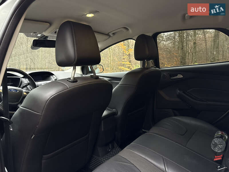 Хэтчбек Ford Focus 2013 в Львове
