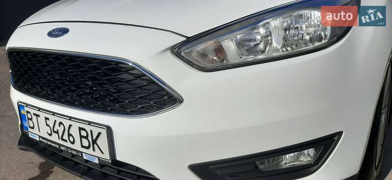 Хэтчбек Ford Focus 2016 в Измаиле фото 5 Хэтчбек Ford Focus 2016 в Измаиле