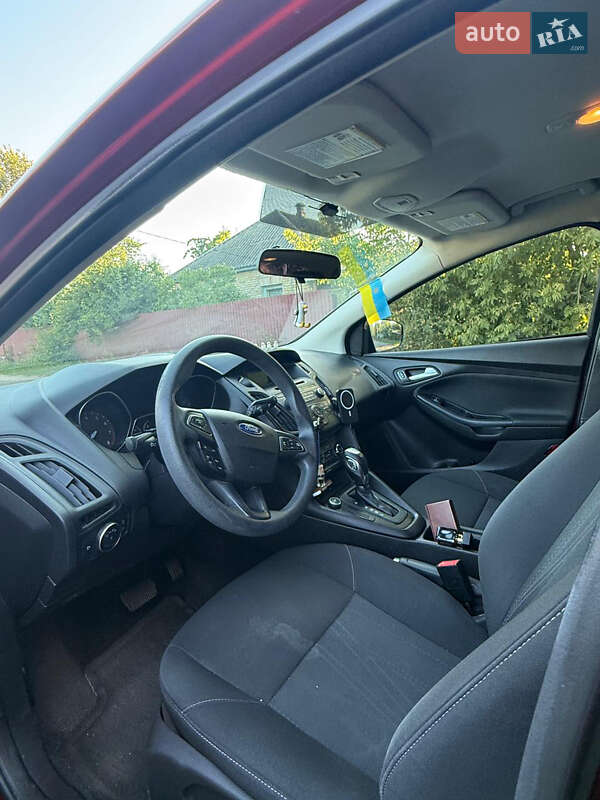Хэтчбек Ford Focus 2015 в Киеве