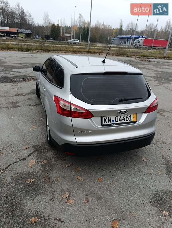 Универсал Ford Focus 2011 в Житомире фото 30 Универсал Ford Focus 2011 в Житомире