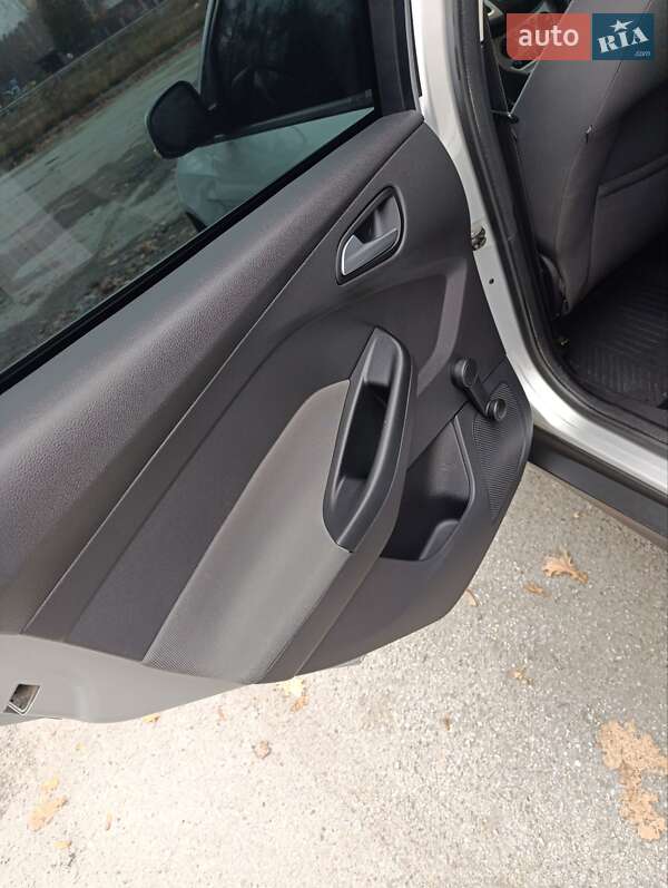 Универсал Ford Focus 2011 в Житомире фото 12 Универсал Ford Focus 2011 в Житомире