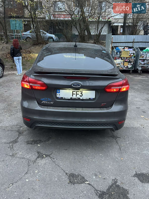 Седан Ford Focus 2015 в Києві фото 3 Седан Ford Focus 2015 в Києві