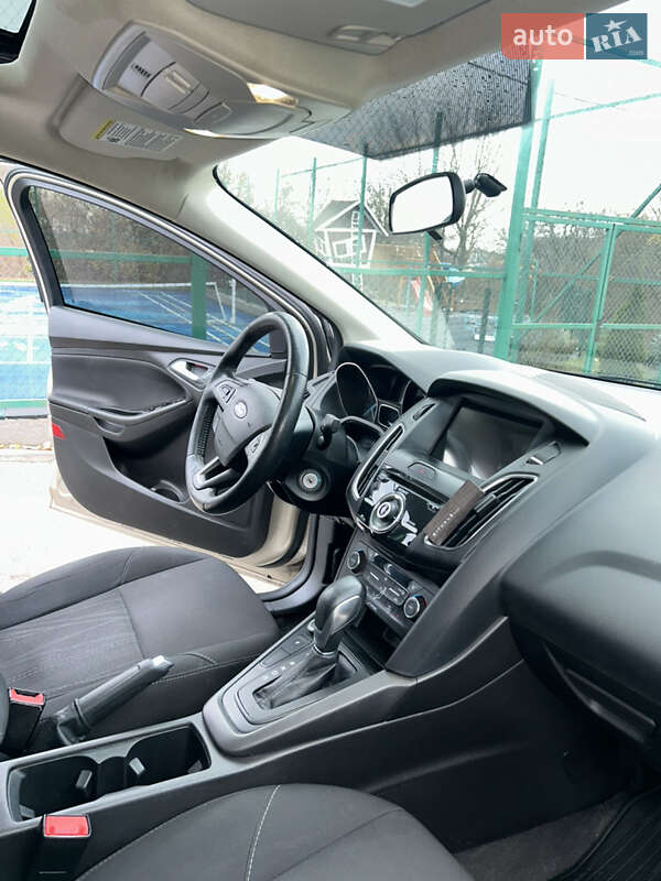 Седан Ford Focus 2017 в Львове