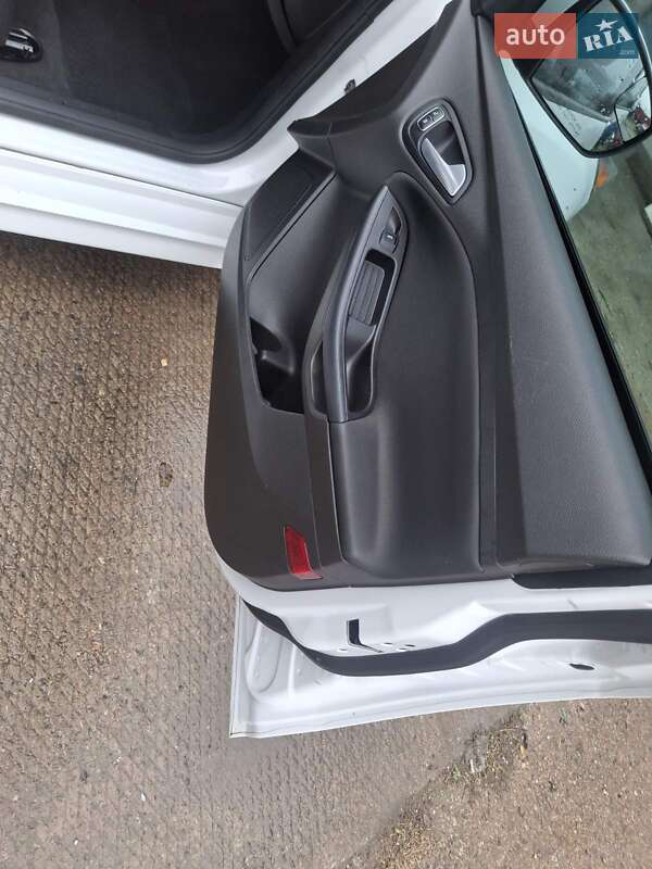 Седан Ford Focus 2015 в Николаеве