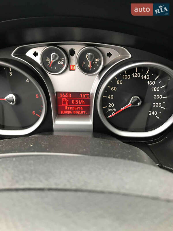 Универсал Ford Focus 2008 в Красном