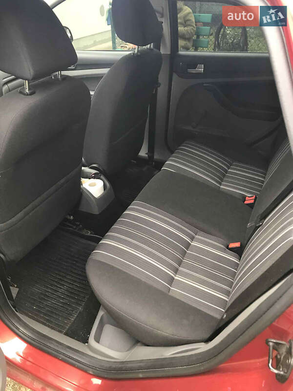 Універсал Ford Focus 2008 в Красному