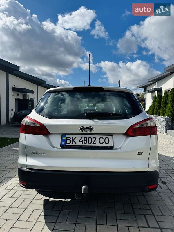 Универсал Ford Focus 2014 в Ровно фото 8 Универсал Ford Focus 2014 в Ровно