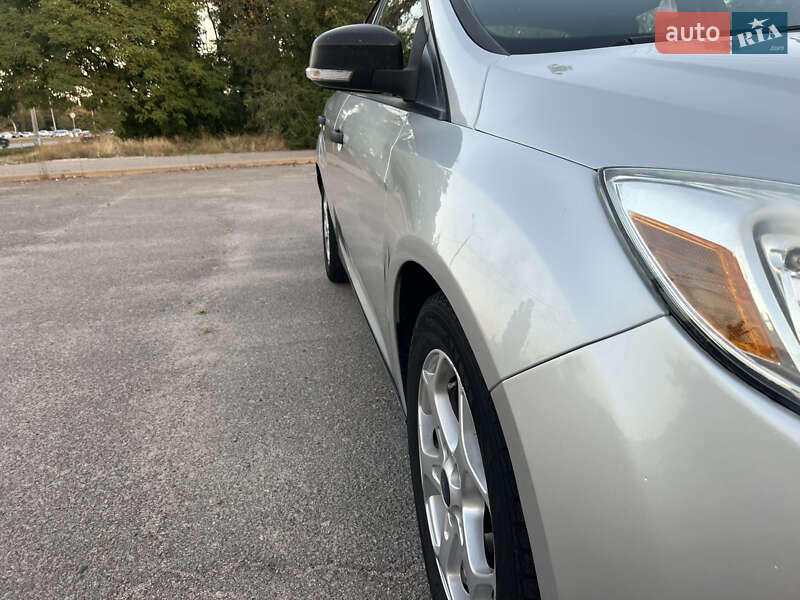 Седан Ford Focus 2012 в Запорожье фото 16 Седан Ford Focus 2012 в Запорожье