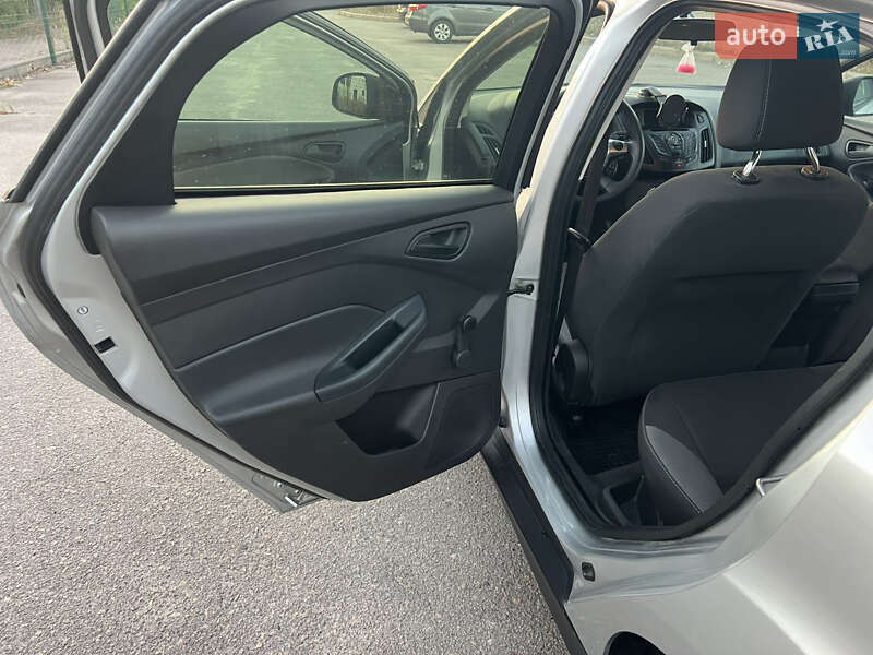 Седан Ford Focus 2012 в Запорожье фото 21 Седан Ford Focus 2012 в Запорожье