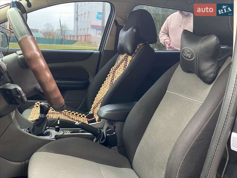 Універсал Ford Focus 2010 в Дунаївцях