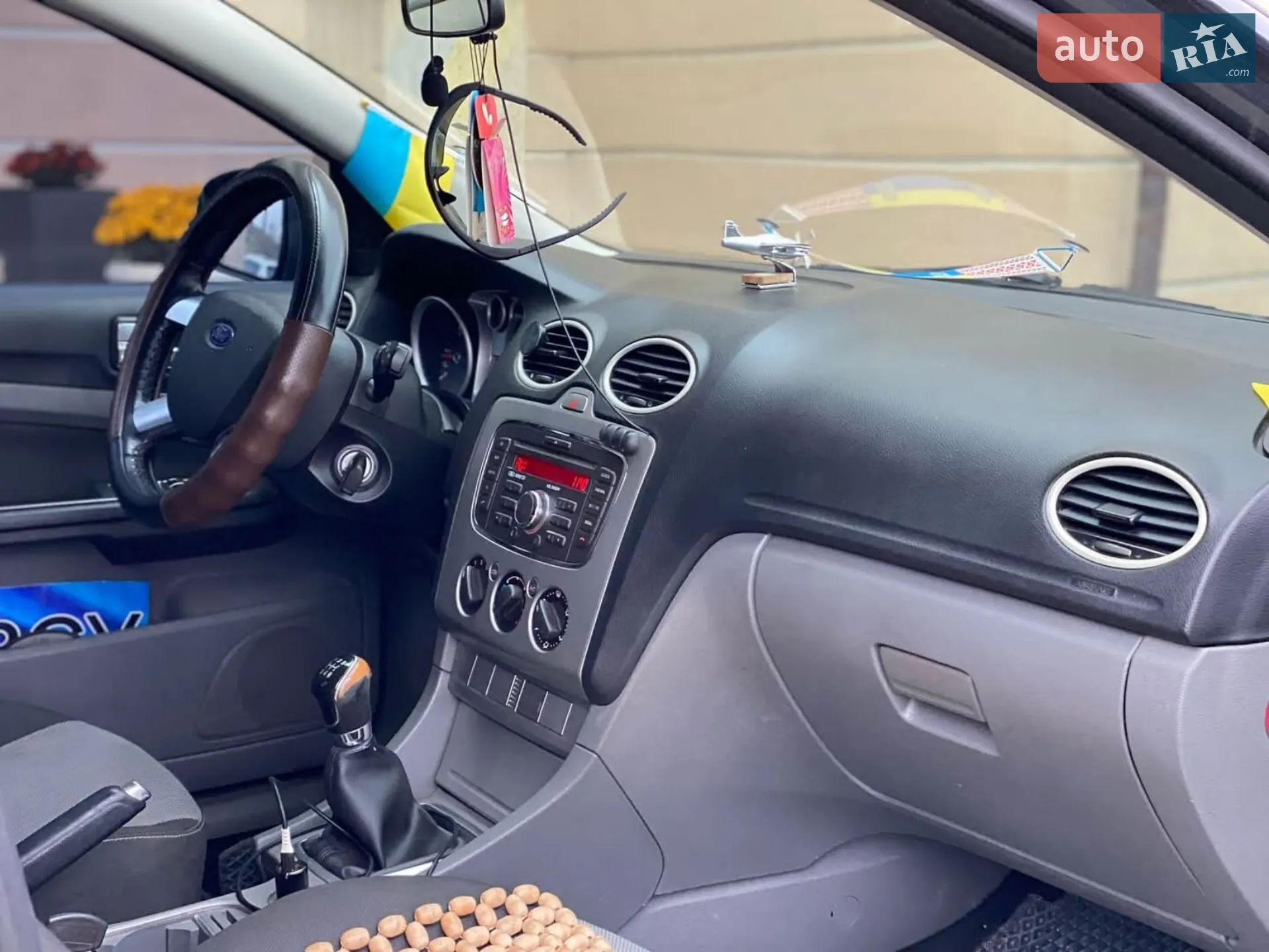2010 Ford Focus - мініатюра 3