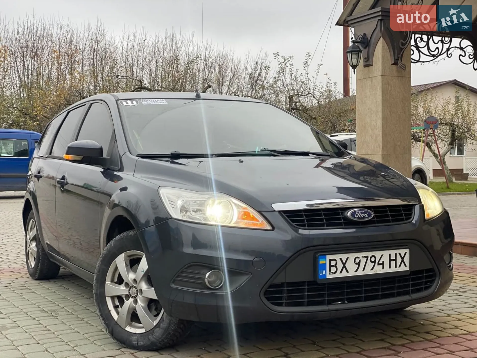 2010 Ford Focus - мініатюра 6