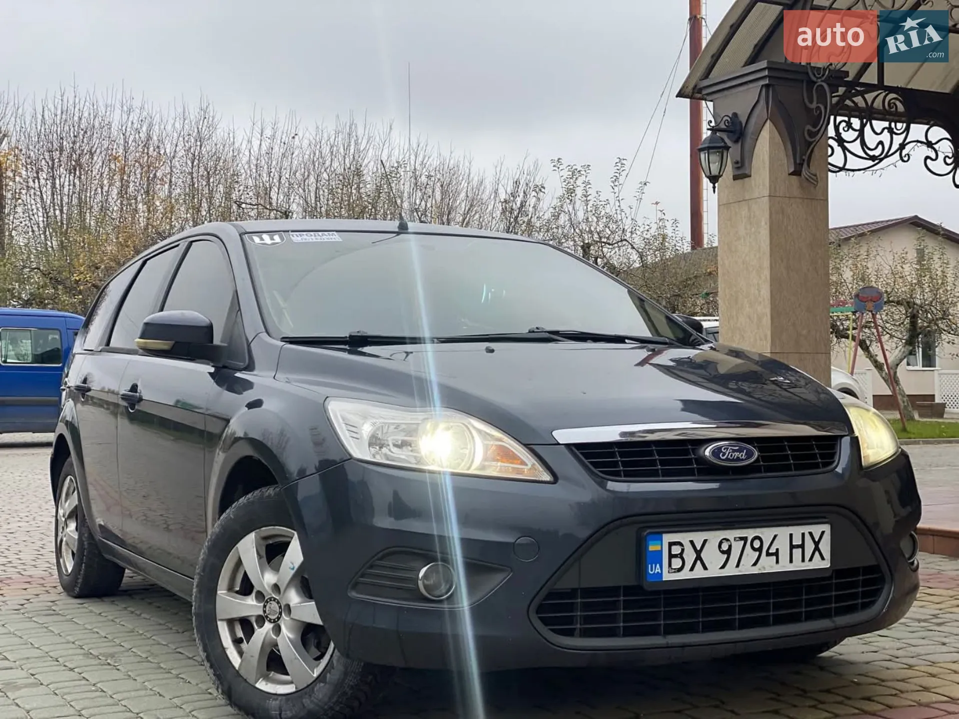 2010 Ford Focus - мініатюра 9