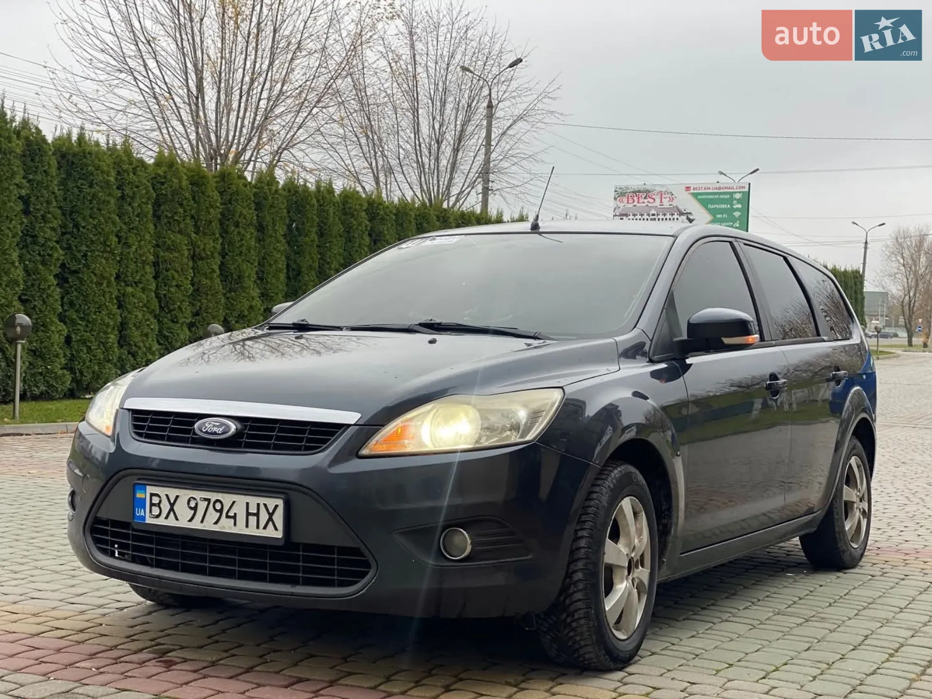 2010 Ford Focus - мініатюра 10