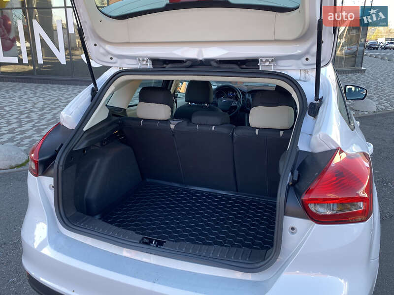 Хетчбек Ford Focus 2015 в Києві фото 28 Хетчбек Ford Focus 2015 в Києві
