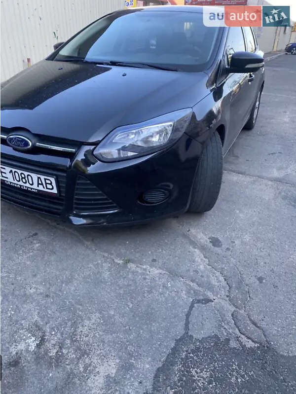 Седан Ford Focus 2014 в Николаеве фото 3 Седан Ford Focus 2014 в Николаеве