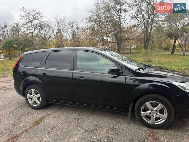 Универсал Ford Focus 2008 в Чугуеве