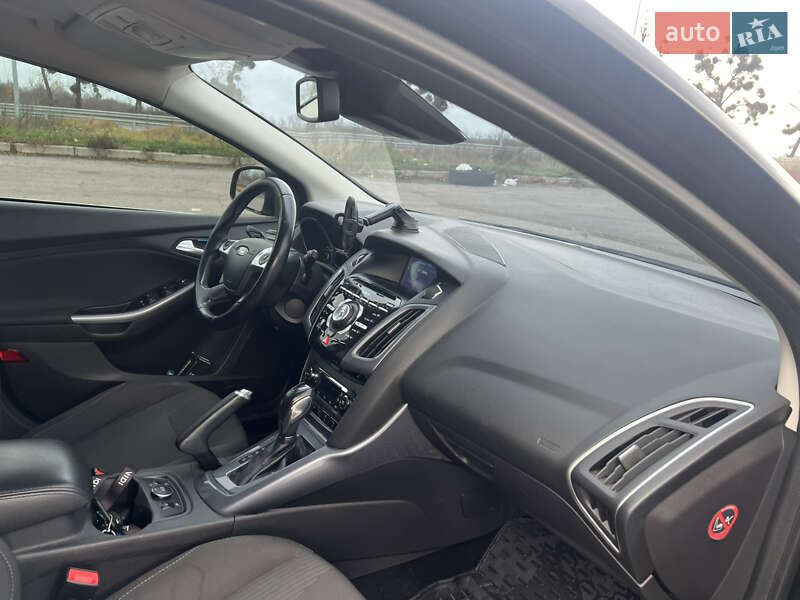 Универсал Ford Focus 2014 в Киеве фото 19 Универсал Ford Focus 2014 в Киеве