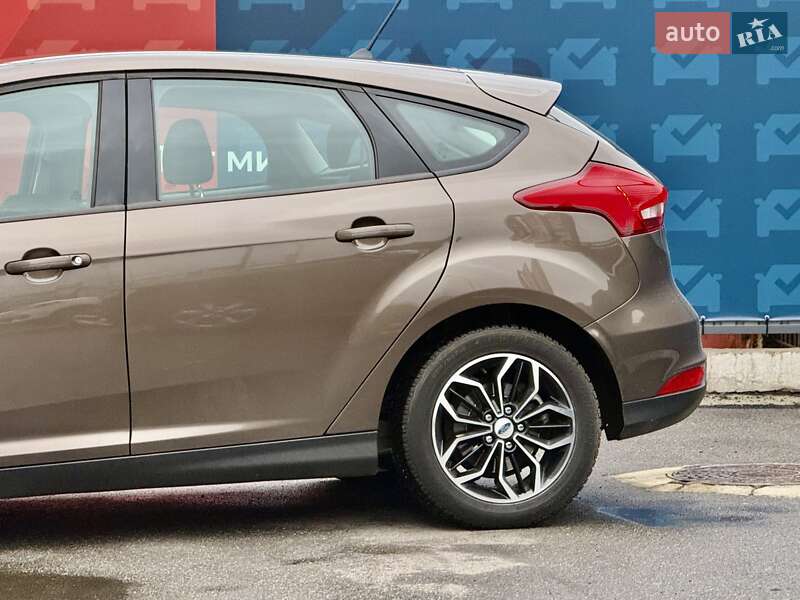 Хэтчбек Ford Focus 2017 в Киеве