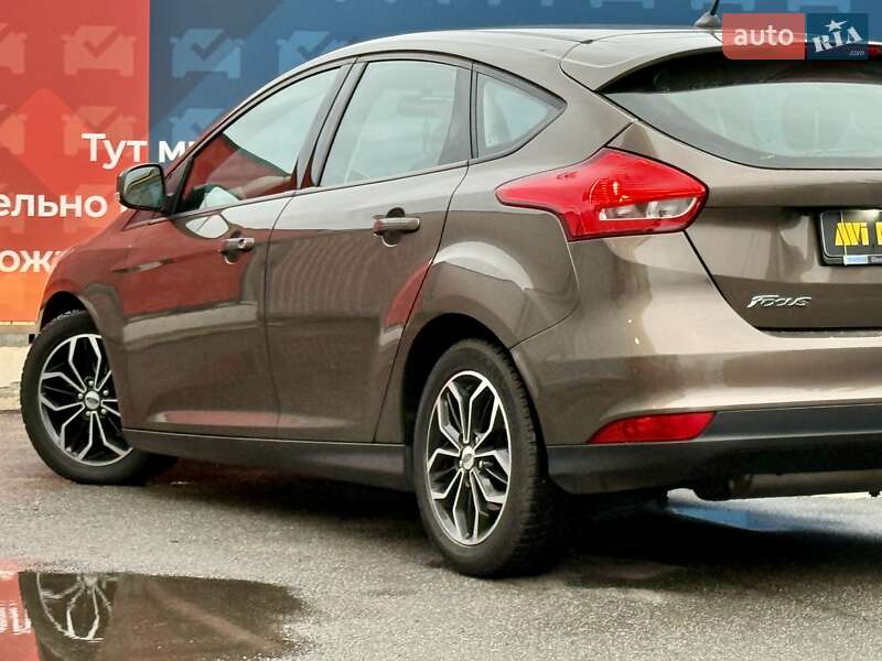 Хэтчбек Ford Focus 2017 в Киеве